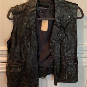 Bernardo biker vest